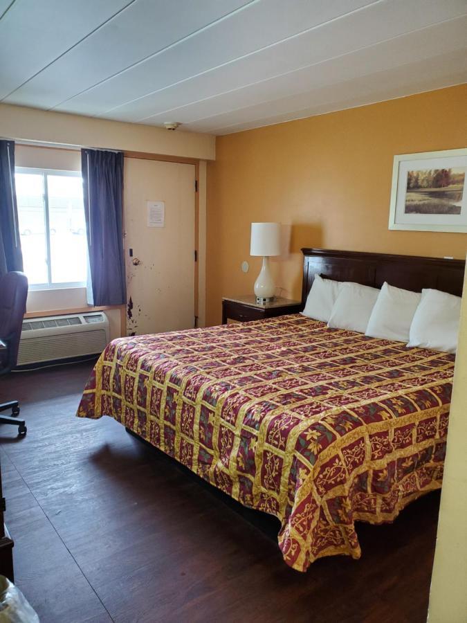 Budget Inn Of Бей-Сити Экстерьер фото