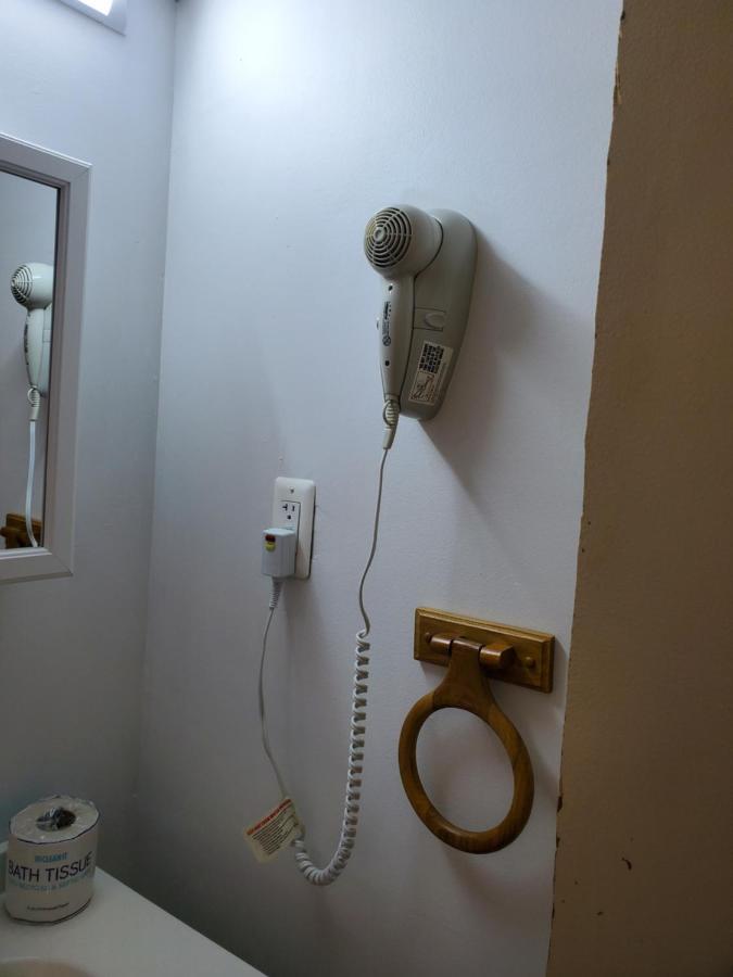 Budget Inn Of Бей-Сити Экстерьер фото